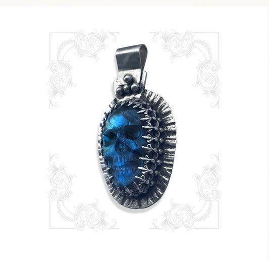 SKULL PENDANT Sterling Silver, Labradorite stone, Handmade, Goth, Industrial, Punk, Vintage style, Esoteric.